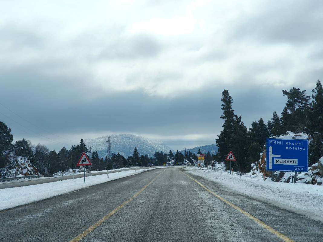 Konya’nın kar altındaki yaylası bir masal diyarına dönüştü 10